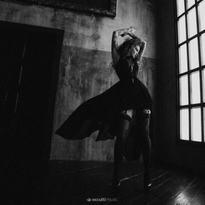 Skyweep – Lady In Black / Train  (Single)